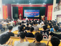 TRƯỜNG TRUNG CẤP KINH TẾ - CÔNG NGHIỆP - THỦ CÔNG NGHIỆP NGHỆ AN RỘN RÀNG NGÀY NHẬP HỌC NĂM HỌC 2025-2026