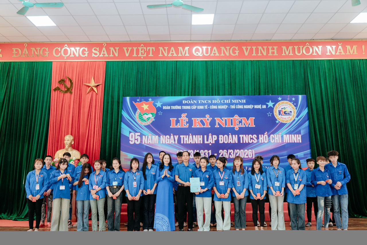 z7665470582475 b20020e1f2ee2518f4212ebac1257169